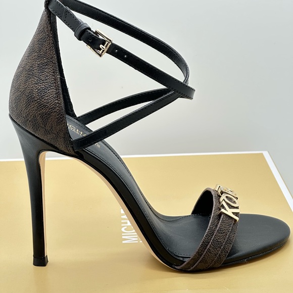 Michael Kors Goldie Single Sole Sandal Sz 7 M Women’s New - Picture 5 of 9